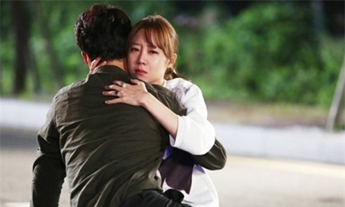 Nhưng anh bạn thân của tôi không nghe tôi, anh ấy kiên quyết li dị, vì không bao giờ chấp nhận người đàn bà lại yêu bạn thân của chồng chỉ trong vòng một tháng dù họ mới cưới nhau. (ảnh minh họa)