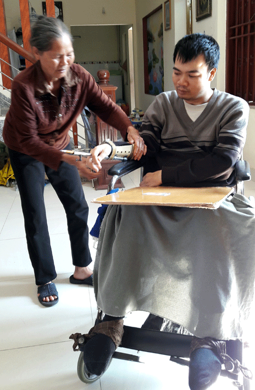 chuyen tinh cam dong cua thay giao day ve bi tat nguyen hinh anh 2