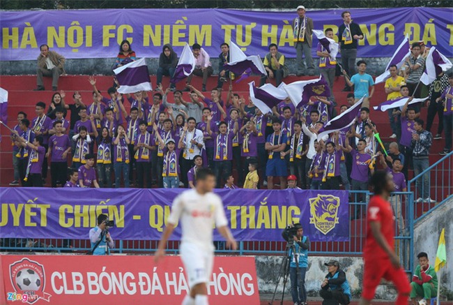 Trọng tài V.League bị uy hiếp ở Lạch Tray - Ảnh 8.