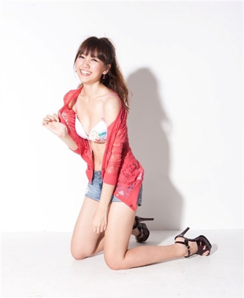 giam 6 kg trong 2 thang, hari won dang khien fan tron mat kinh ngac - 1