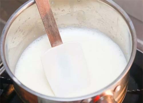 ngay nao cung uong bot nghe pha voi thu nay, da den den may cung phai bat 2 tone - 2