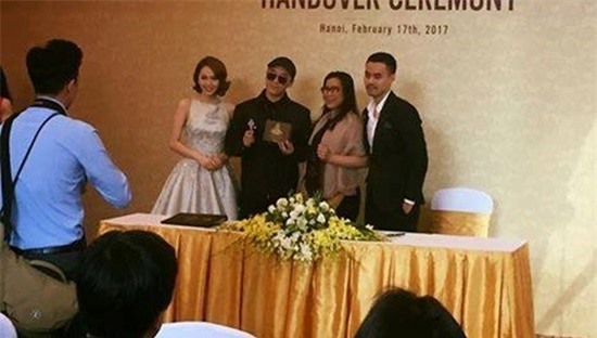Seungri tham du su kien cung Minh Hang khi vua den Ha Noi hinh anh 3