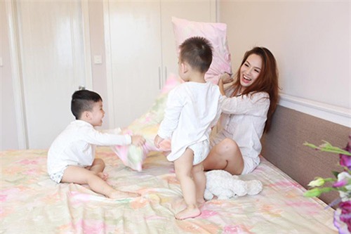 con trai “leo nheo” khong chiu di hoc buoi sang, dan le noi cau khien dan mang bat ngo - 4