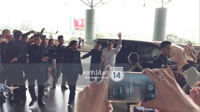 Cập nhật: Seungri diện áo sơ mi trắng soái ca, xuất hiện cực cool ngầu tại sân bay - Ảnh 12.