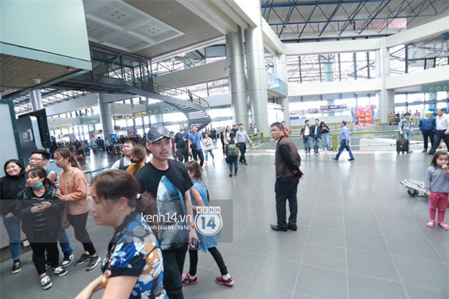 Cập nhật: Seungri diện áo sơ mi trắng soái ca, xuất hiện cực cool ngầu tại sân bay - Ảnh 14.