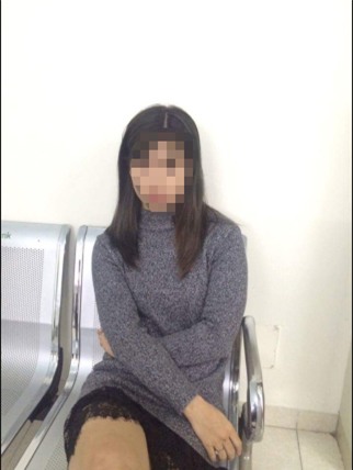 hotgirl mang thuoc lac di bar, gap ngay cscd hinh anh 1