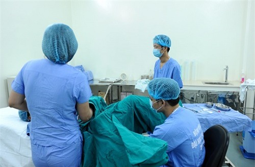 vua vo sinh lai ung thu gan, nguoi chong quyet tam gui tinh trung va cai ket bat ngo - 1