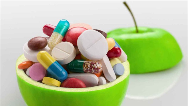 Uống vitamin viên tổng hợp chẳng khác nào vứt tiền qua cửa sổ, không hề lợi lộc gì cho sức khỏe đâu - Ảnh 2.