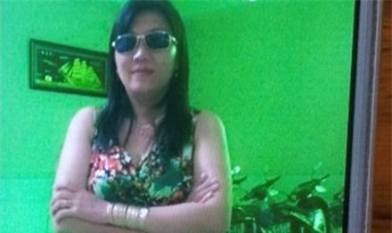 nu quai chuyen danh thuoc me dan ong sa luoi - 1