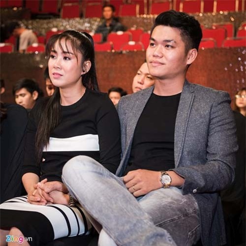 moi tinh ngot ngao cua le phuong voi nguoi yeu kem 7 tuoi hinh anh 7