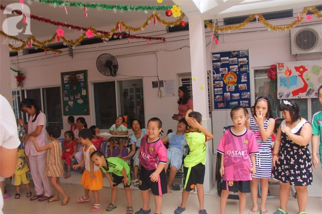 Hai bé trai 3 và 5 tuổi lang thang tìm bố mẹ lúc nửa đêm ở Gò Vấp giờ ra sao? - Ảnh 20.