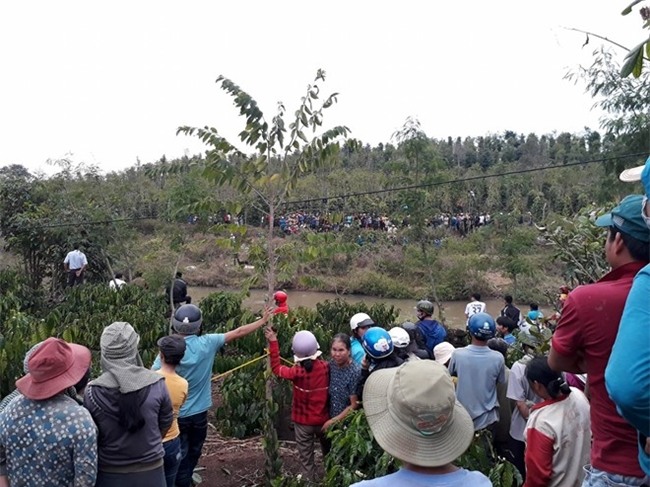 Lan manh moi vu an tu chiec xe may trong tiem sua chua hinh anh 1