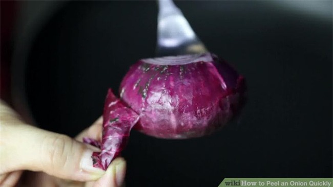 20 giây thôi, vỏ hành tỏi hay vỏ cà chua cũng sạch trơn mà chẳng bị nát bét - Ảnh 5.