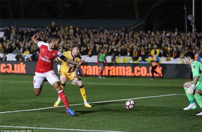 Vượt qua đội bóng nghiệp dư, Arsenal thẳng tiến vào tứ kết FA Cup - Ảnh 8.