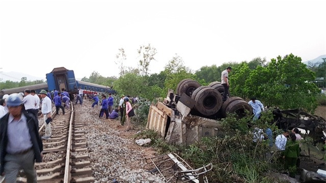 Hiện trường vụ tai nạn đường sắt đặc biệt nghiêm trọng.