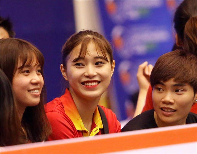 “dung hinh” truoc hotgirl bong chuyen 15 tuoi dang thu huyen hinh anh 3