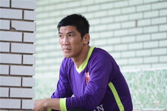 Thủ môn Minh Nhựt gần như chết lặng khi nhận án phạt cấm thi đấu 2 năm.