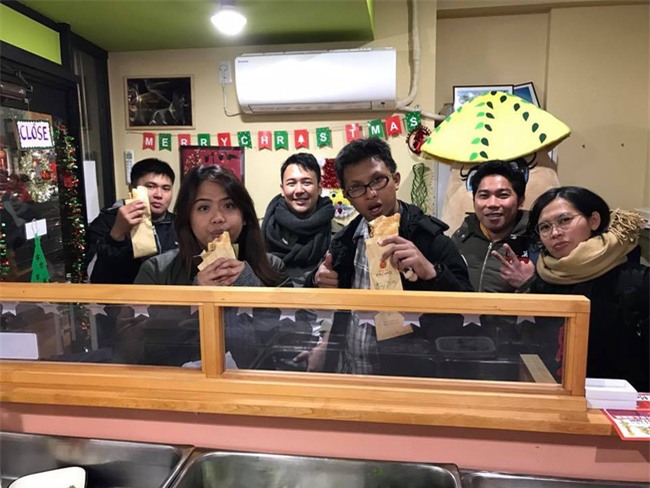 9X Việt mượn tiền mừng cưới của anh trai, mở tiệm bánh mì cực đắt khách ngay giữa Tokyo - Ảnh 4.