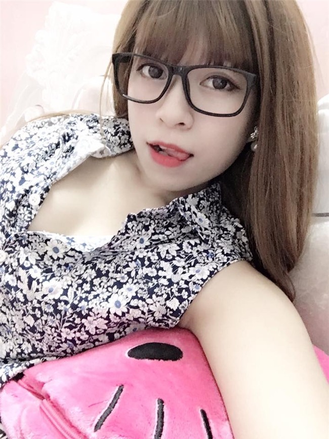 ba me u50 tre dep nhu thieu nu 18, hat hay o lao cai gay 