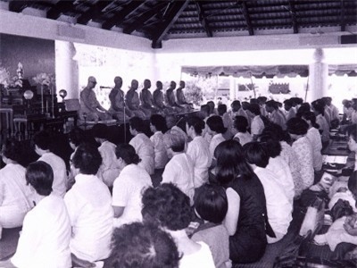 Con duong quyen luc cua nha su bi 4.000 canh sat vay bat hinh anh 7