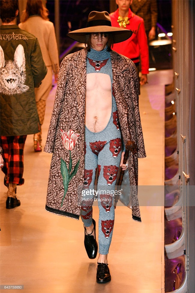 HOT: Hồ Ngọc Hà diện set đồ hàng trăm triệu, dự show Gucci đang khiến dân tình điên đảo vì quá đỉnh - Ảnh 22.