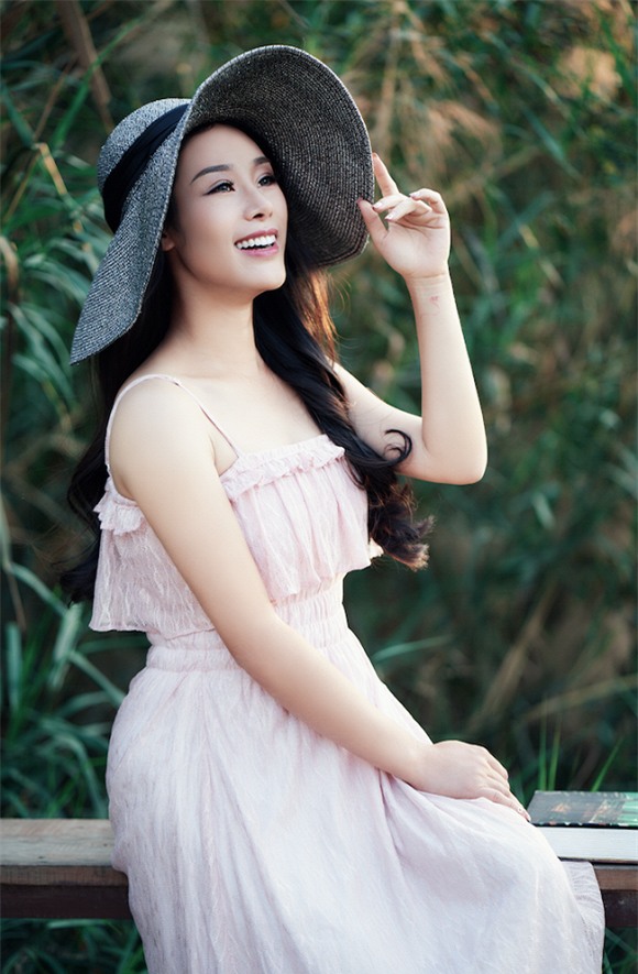 bà xã ca sĩ Việt Hoàn, nhan sắc của bà xã ca sĩ Việt Hoàn, vợ Việt Hoàn