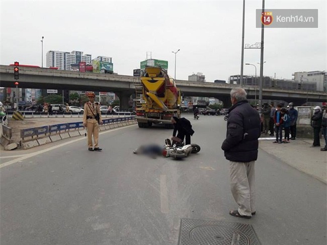 Hà Nội: Nữ sinh lớp 12 đi xe đạp điện bị xe bồn cán chết thương tâm - Ảnh 2.