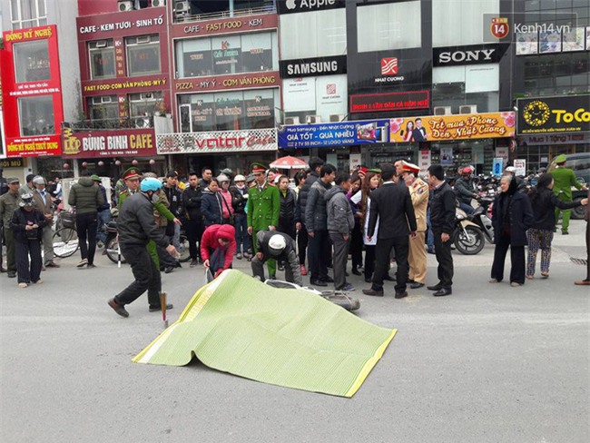 Hà Nội: Nữ sinh lớp 12 đi xe đạp điện bị xe bồn cán chết thương tâm - Ảnh 3.