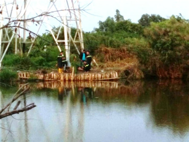 xác người không đầu ở ao cá, khi bắt cá phát hiện xác người không đầu, điều tra vụ xác người thiếu phần đầu ở huyện Bình Chánh