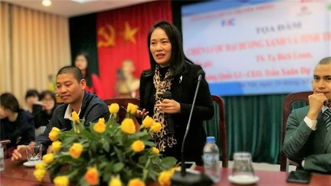 Tạ Bích Loan,Trường ĐH Khoa học Xã hội và Nhân văn,đài truyền hình Việt Nam,báo chí