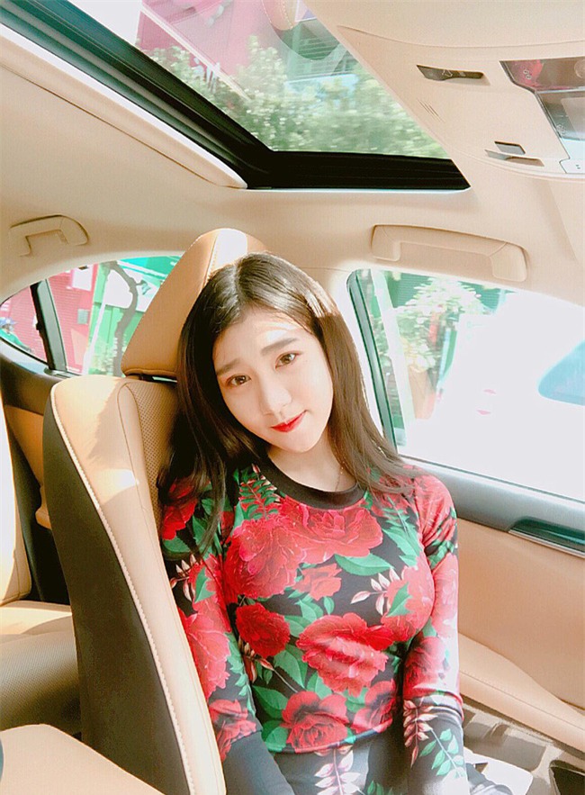 Cuộc sống cực sang chảnh của cô em út trong nhà có 3 nàng tiên đang hot trên Facebook - Ảnh 12.