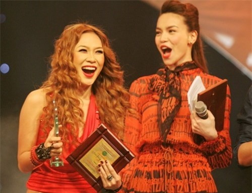 Mỹ Tâm bị ‘ném đá’ thậm tệ: Trách ai? ảnh 2