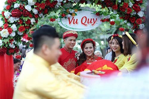 hoang anh dien trai, nhi nhanh chu moi hon vo viet kieu trong le ruoc dau - 5