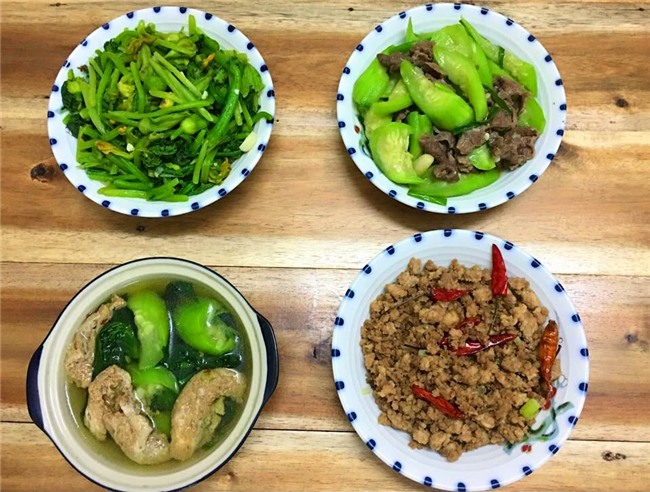 ghen ti voi nhung mam com hap dan cua me viet xinh dep nau tang chong con - 5