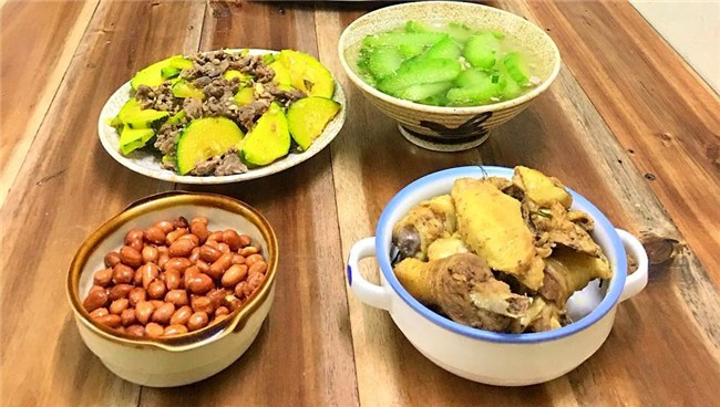 ghen ti voi nhung mam com hap dan cua me viet xinh dep nau tang chong con - 7