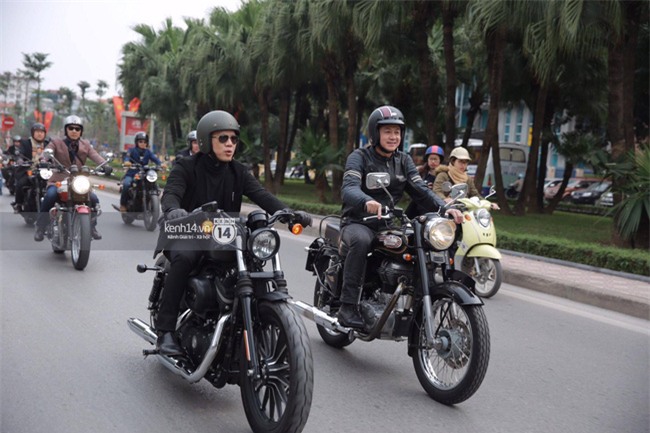 Một lần nữa, MC Anh Tuấn lại chạy chiếc xe của Trần Lập, mời anh về cùng anh em trong liveshow ý nghĩa - Ảnh 3.