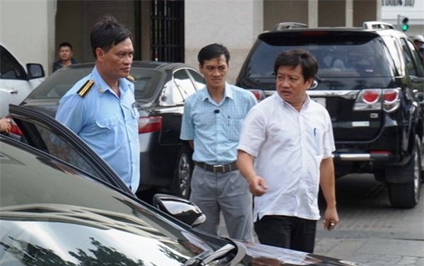 quận 1, Phó chủ tịch UBND quận 1, Đoàn Ngọc Hải, vỉa hè