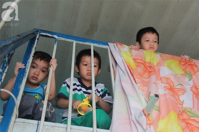 Người mẹ bán vé số vừa thất lạc đứa con út 3 tuổi ở Sài Gòn có tới 11 đứa con - Ảnh 13.