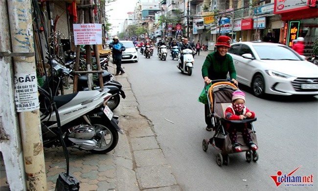 vỉa hè, vỉa hè Hà Nội, giành lại vỉa hè, lấn chiếm vỉa hè, quận 1