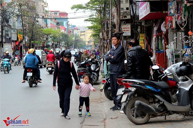 vỉa hè, vỉa hè Hà Nội, giành lại vỉa hè, lấn chiếm vỉa hè, quận 1