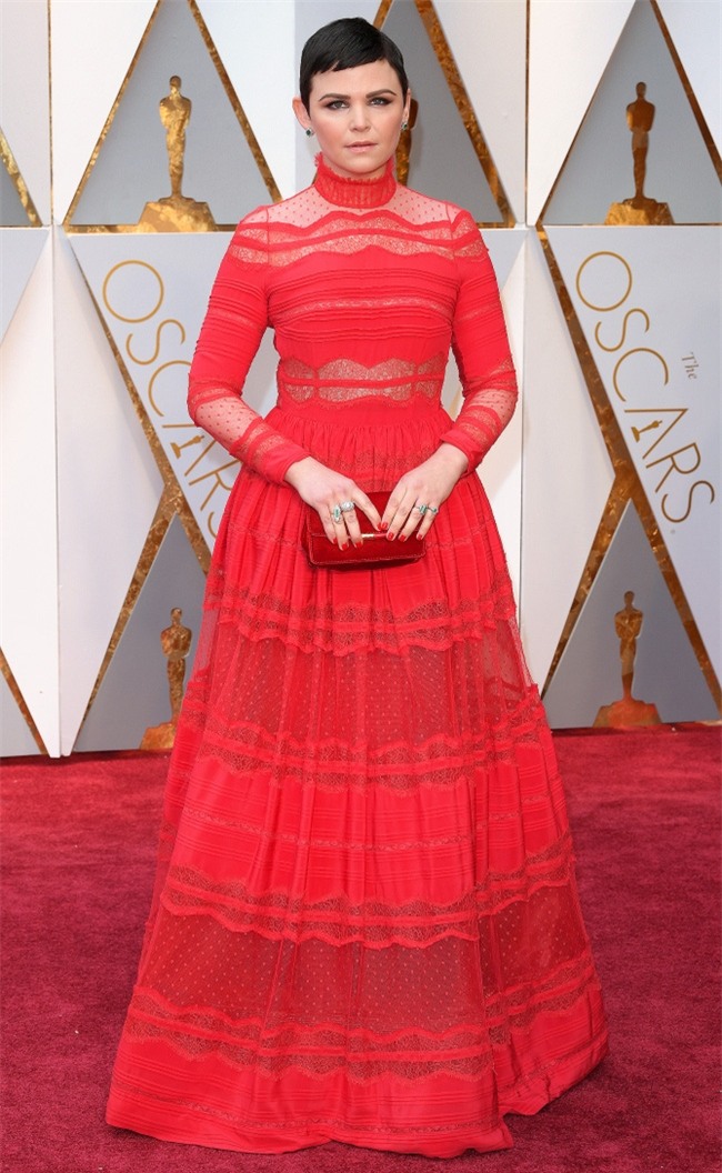 Thảm đỏ Oscar 2017: Dàn minh tinh đọ sắc lộng lẫy, Thành Long ôm thú bông đến sự kiện - Ảnh 9.