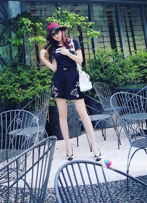 mac qua dep, tin do hang hieu ha thanh 38 tuoi van khien gai tre chao thua - 1