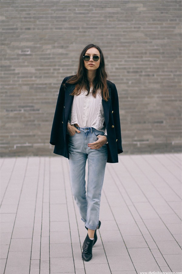 Đổi gió cho trang phục công sở hàng ngày với cặp đôi trời sinh: Quần jeans và áo blazers - Ảnh 7.