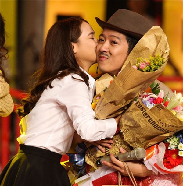 Trước những hành động ngọt ngào như thế này của Trường Giang, trái timNhã Phươngdù có cứng rắn thế nào cũng phải 