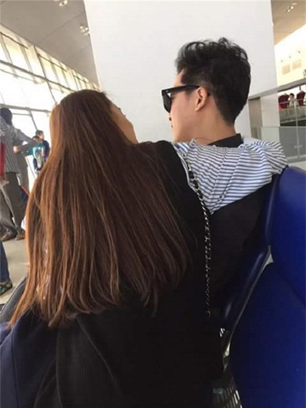 Dịp tết vừa rồi, Trường Giang đã về quê Nhã Phương tại Đắk Lắk để thăm hỏi gia đình bạn gái.Đưa bạn trai về nhà, Nhã Phương không ngại thể hiện tình cảm của mình tại nơi công cộng. - Tin sao Viet - Tin tuc sao Viet - Scandal sao Viet - Tin tuc cua Sao - Tin cua Sao