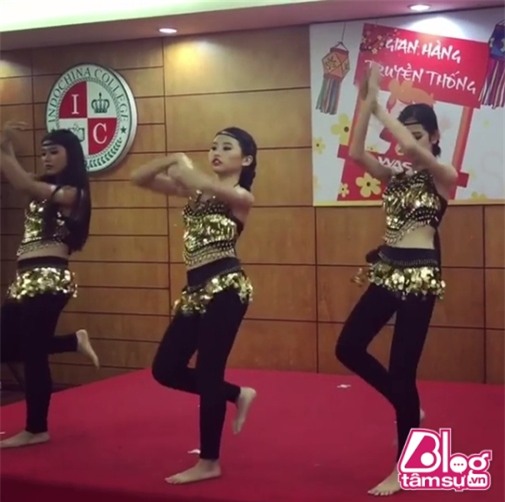 phuong-my-chi-nhay-goi-cam-blogtamsuvn6