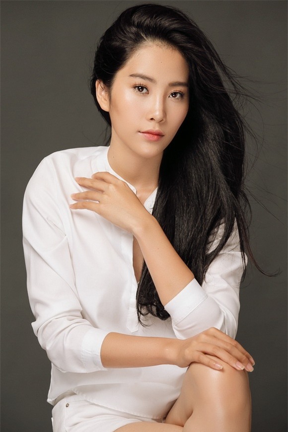 Hoa khôi nam em,nam em lọt top 50 hoa hậu đẹp nhất thế giới,nam em gợi cảm