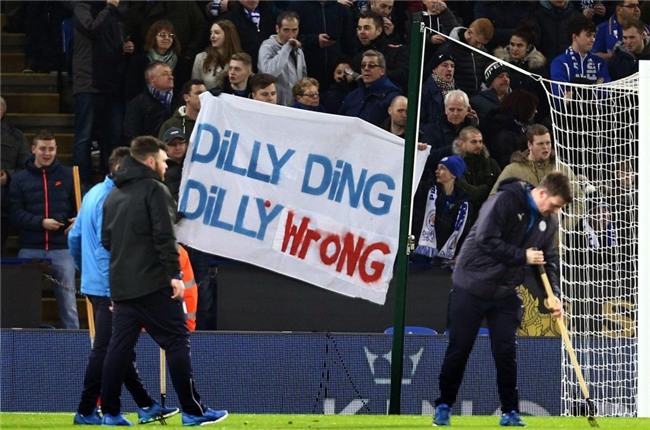 CDV Leicester lai xe tang dieu hanh quanh san hinh anh 7