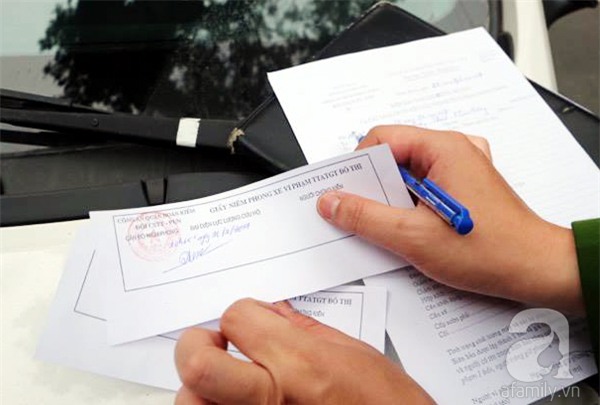 Hà Nội: 1 hộ dân bị xử phạt đến 6 triệu đồng do vứt rác tại vỉa hè - Ảnh 9.