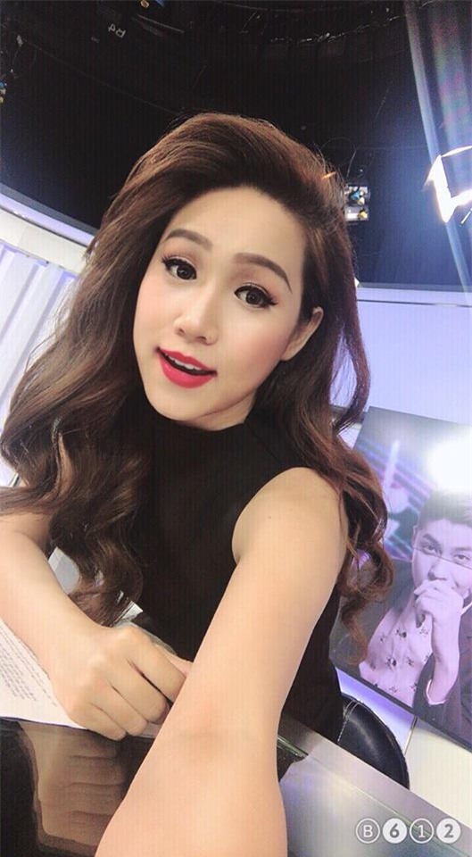 loat anh khong co tren tv cua mc truc mai truoc khi roi vtv24 hinh anh 14